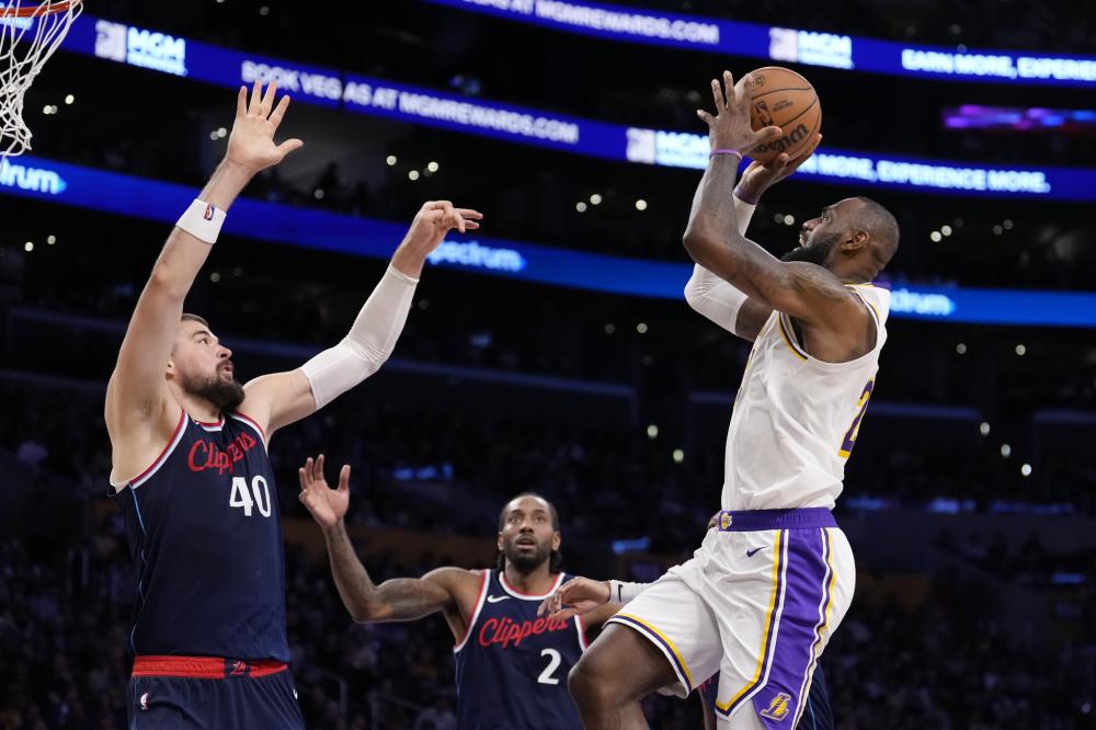 篮和内线突 篮和内线突