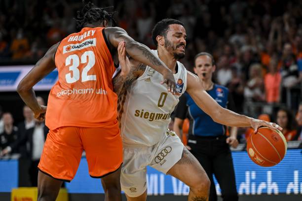 抵达之际 抵达之际